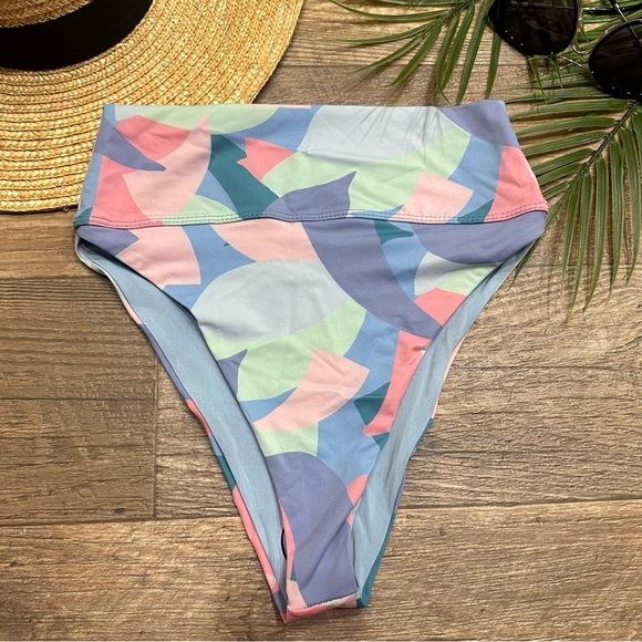 BEACH RIOT Highway Bikini Bottom - Picture 6 of 16